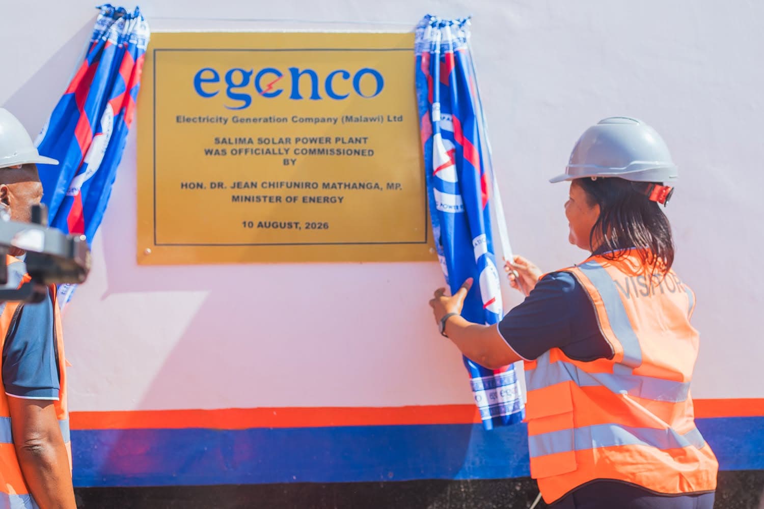 Official unveiling of the EGENCO Salima Solar Power Plant commissioning plaque